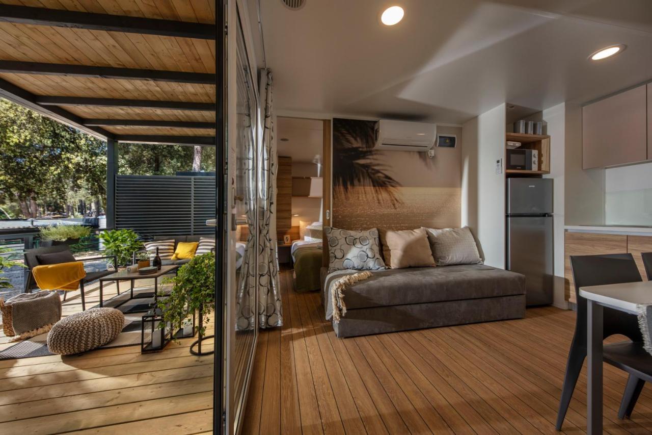 Porton Mobile Home โรวีน ภายนอก รูปภาพ