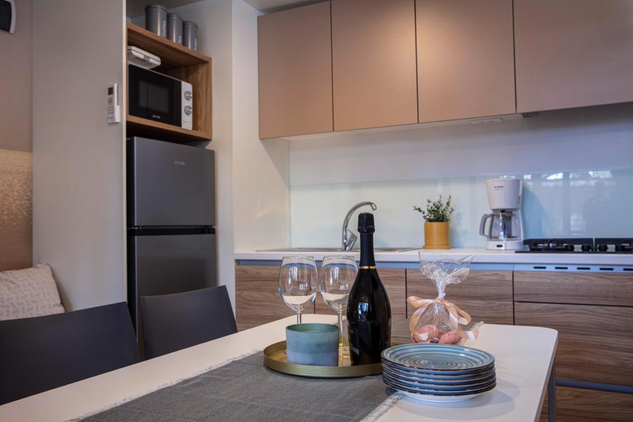 Porton Mobile Home โรวีน ภายนอก รูปภาพ
